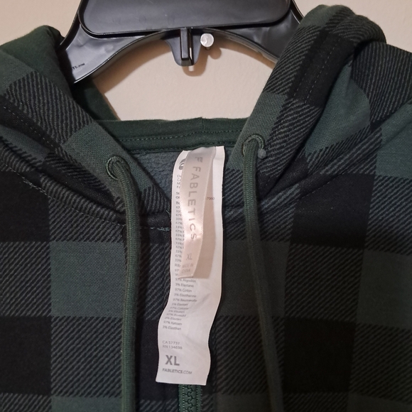 Fabletics Womens Cozy Fleece Hooded One Piece Pine Shadow Buffalo Check Sz. XL - Picture 9 of 10